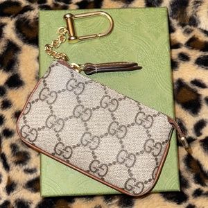 Gucci GG Supreme key pouch